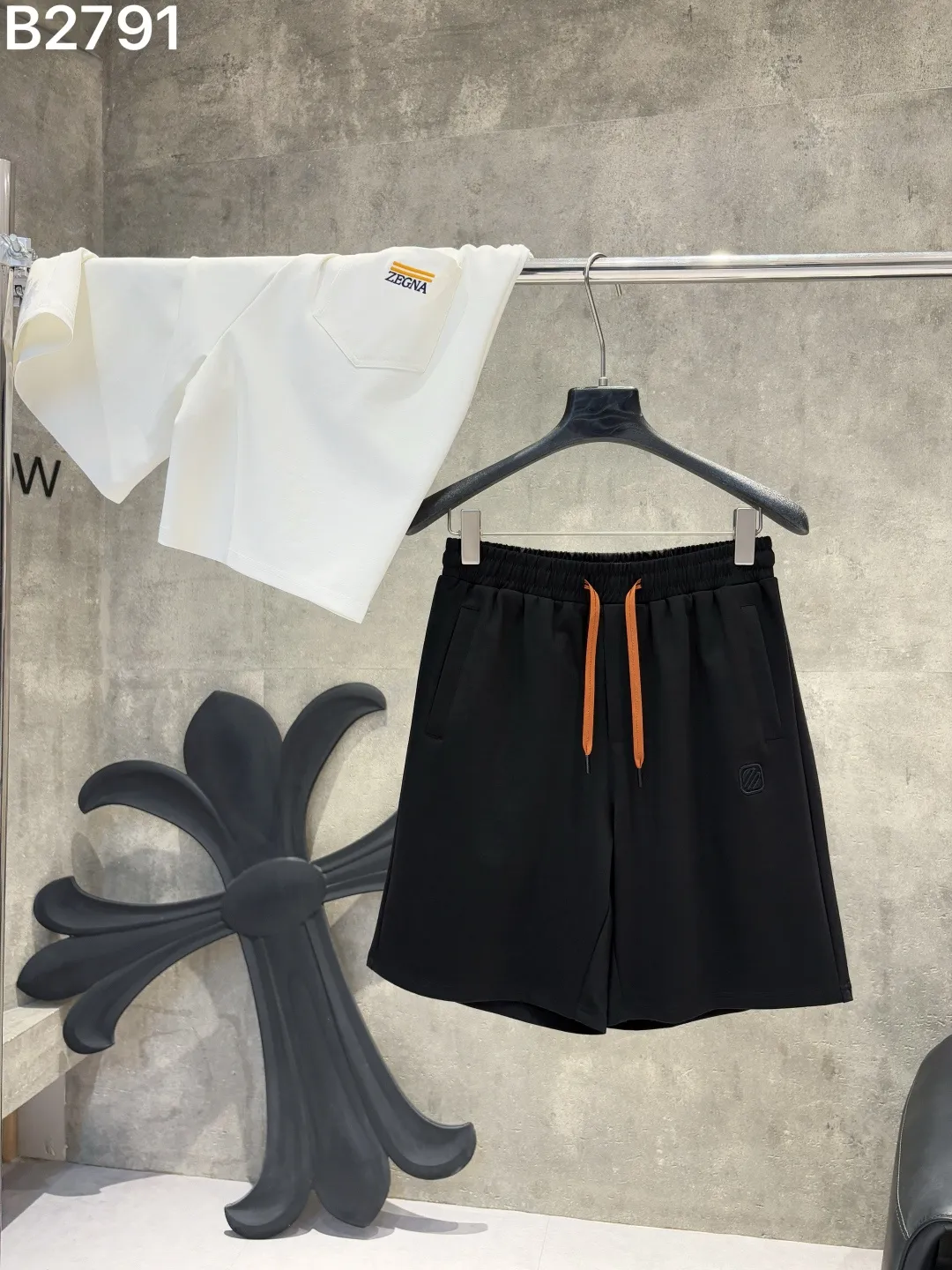 New Arrival ， ， logo。 ， ， ， ， Breathable， ， ：White Black Sizes：M-4XL